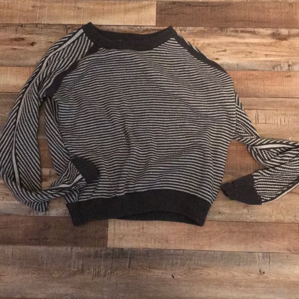 Lululemon sweater